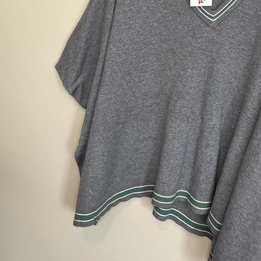 NWT House of Harlow 1960 Poncho Size -OSFM - Picture 9 of 12